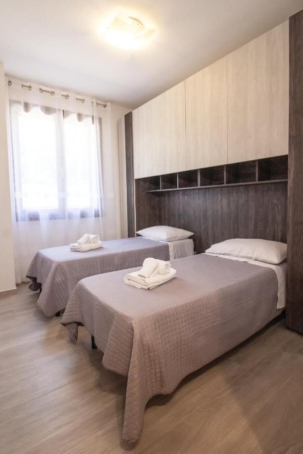 Dd House Family Holiday Apartment Cecina  Exterior foto