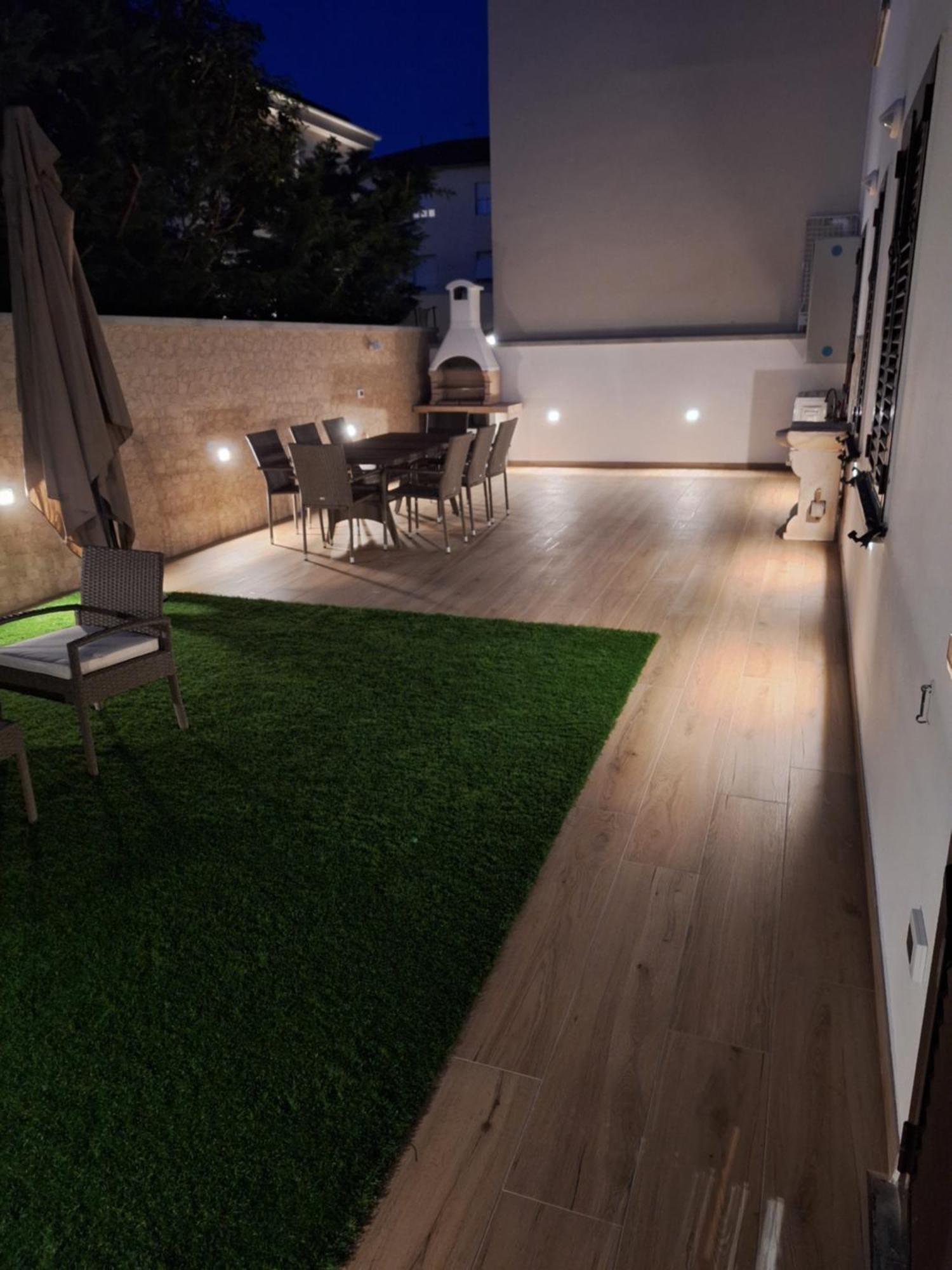 Dd House Family Holiday Apartment Cecina  Exterior foto