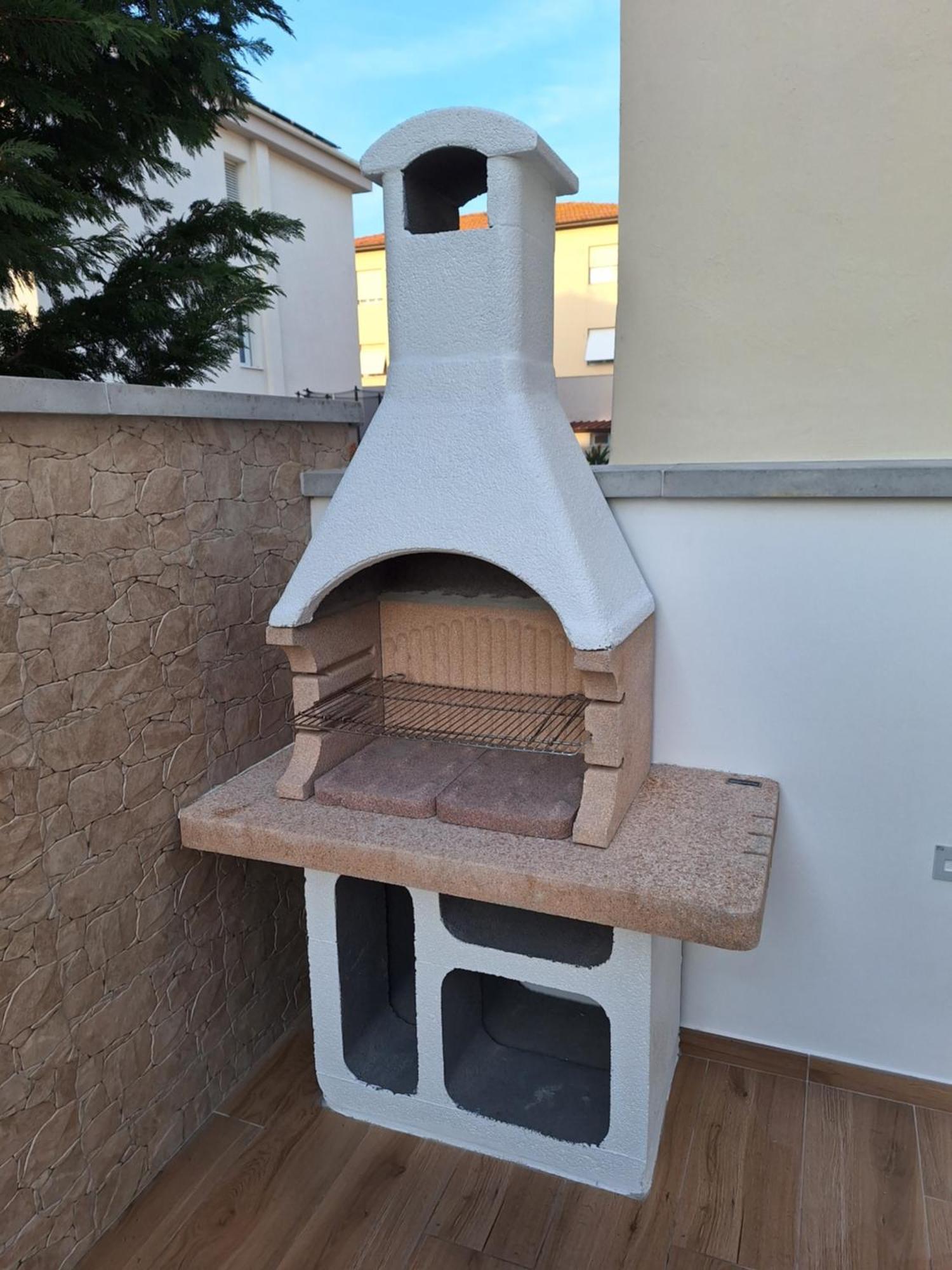Dd House Family Holiday Apartment Cecina  Exterior foto